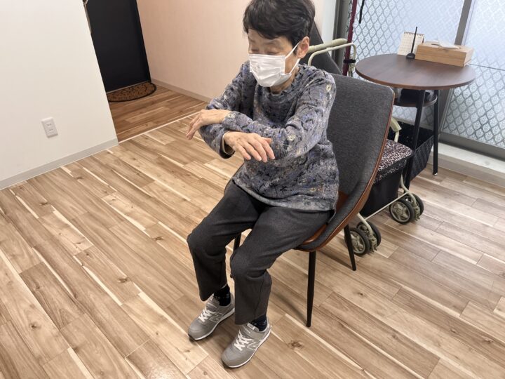 「お母さん！しっかり歩けてるじゃない」脚の痺れも緩和！の画像