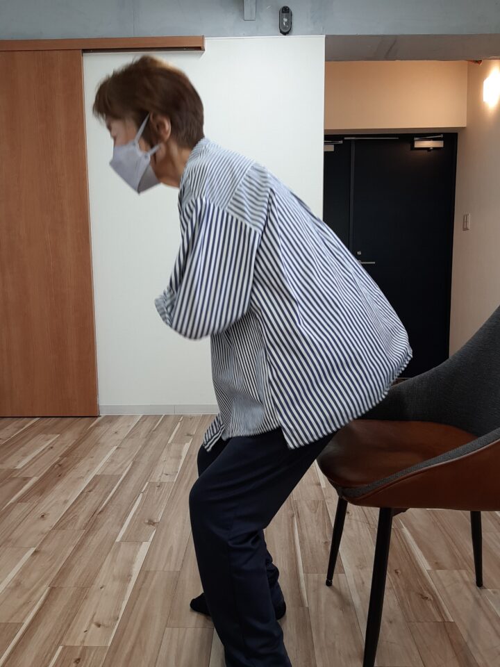 あなたは突然、床に座ったまま立ち上がれなくなったことはありませんか?の画像