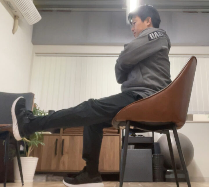 その膝の痛み、年齢のせいだけではありません！！の画像